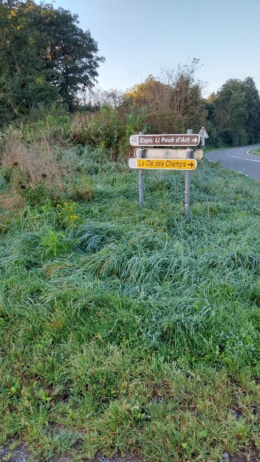 La Clef Des Champs Lägenhet Houffalize Exteriör bild